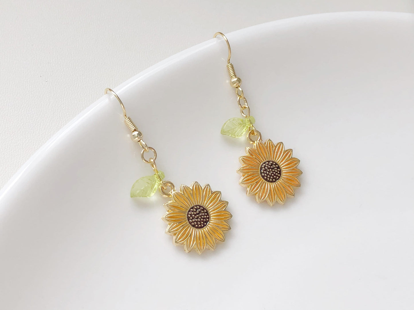 Chic Sunflower Earrings, Gold-Tone with Green Beads, Elegant Floral Jewellery, Spring and Summer Fashion, Unique Gift for Her