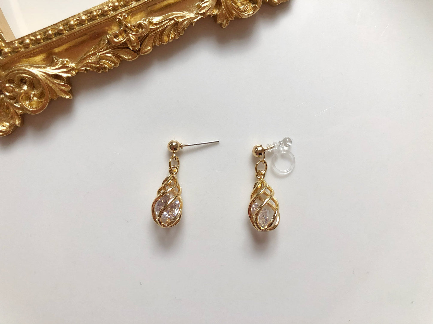 Teardrop cilp on /stud/ hook Earring, Gold Vintage Geometric Earring, Gift for her