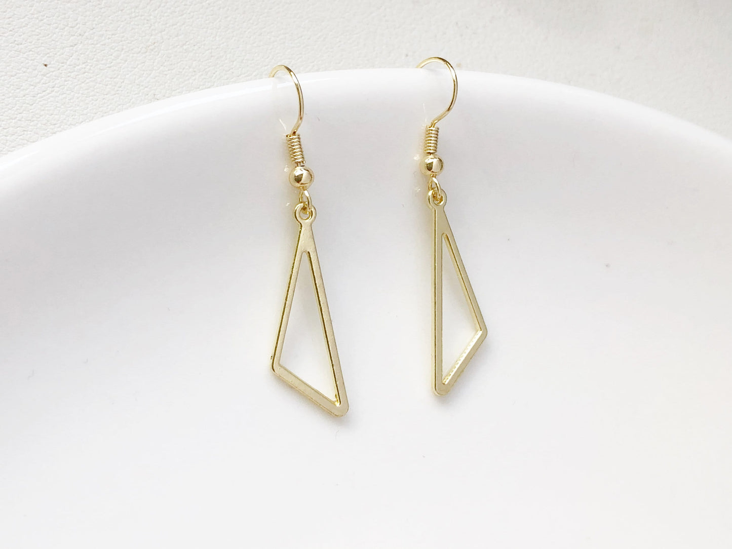 Dainty Gold Triangle Earrings, Geometric Drop Earrings, Minimalist Jewellery, Everyday Earrings, Elegant Gift for Her