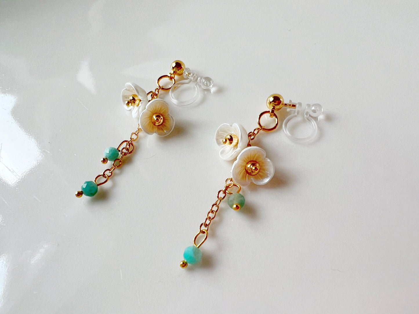 Cute White Flower and Green bead earrings, Dainty Floral Clip on earring, Gift for her