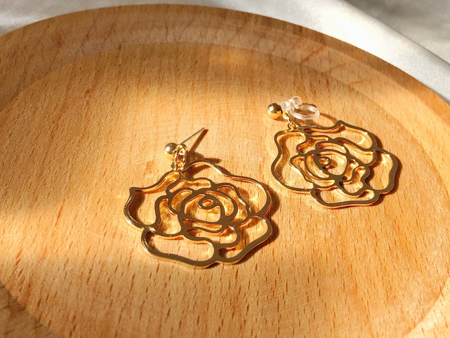 Gold Hollow out Rose stud/ clip on Earrings, Hollow Flower Statement Drop Charm Pendants