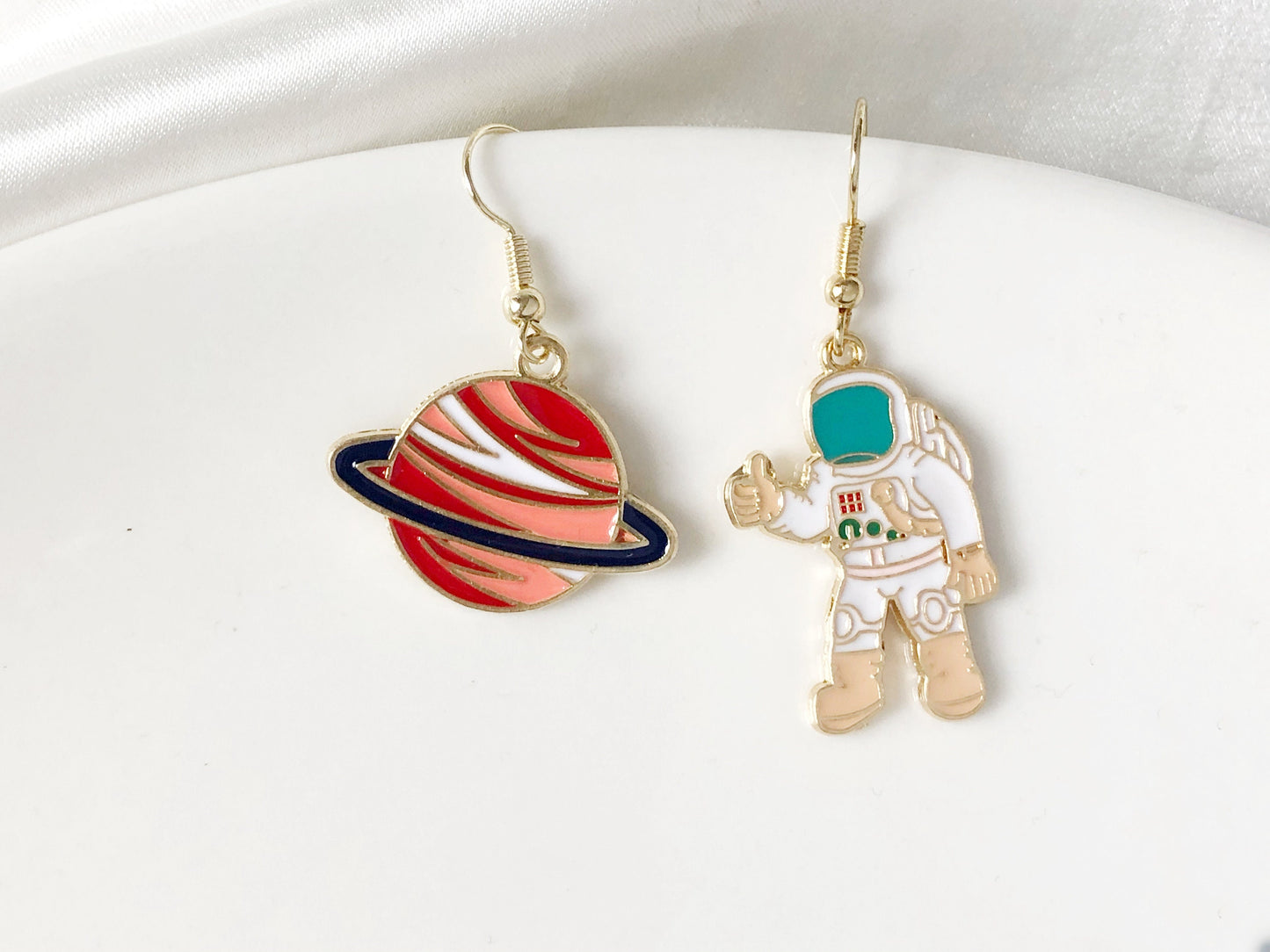 Mismatch Planet and astronaut clip on/stud Earrings, Asymmetrical Saturn Planet and Space Jewellery, gift for her
