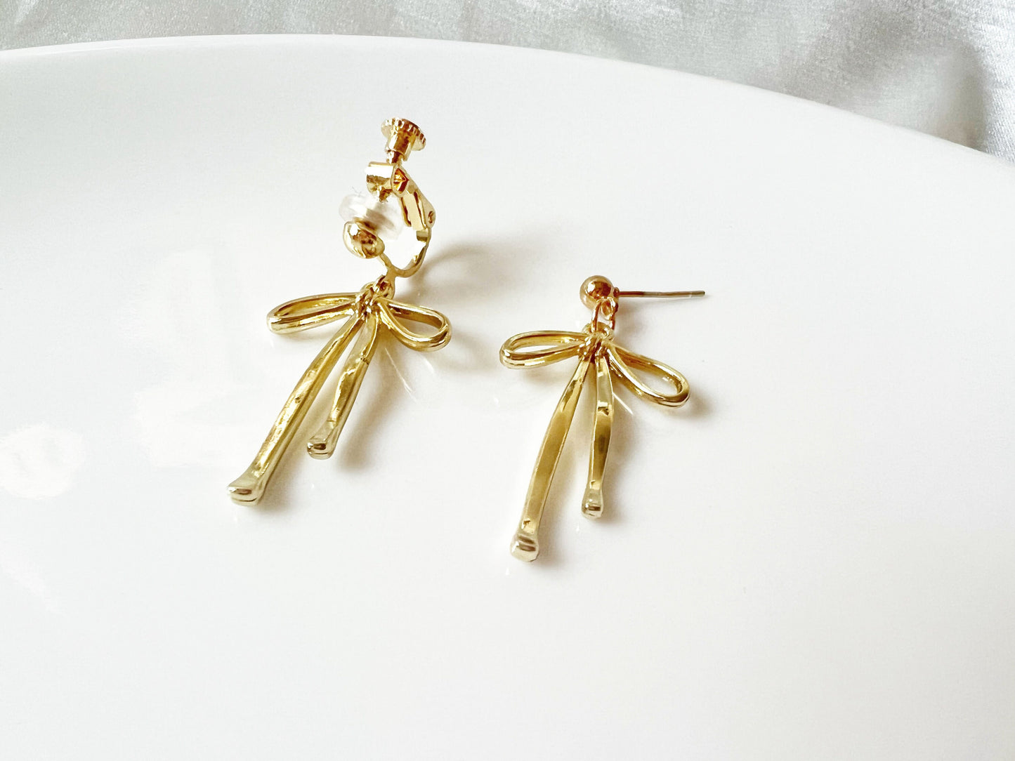 Gold Bow Earrings | Vintage Style Clip On, Stud or Hook Options | Dainty Gift for Her | Bridesmaid Jewellery | Elegant Everyday Earrings