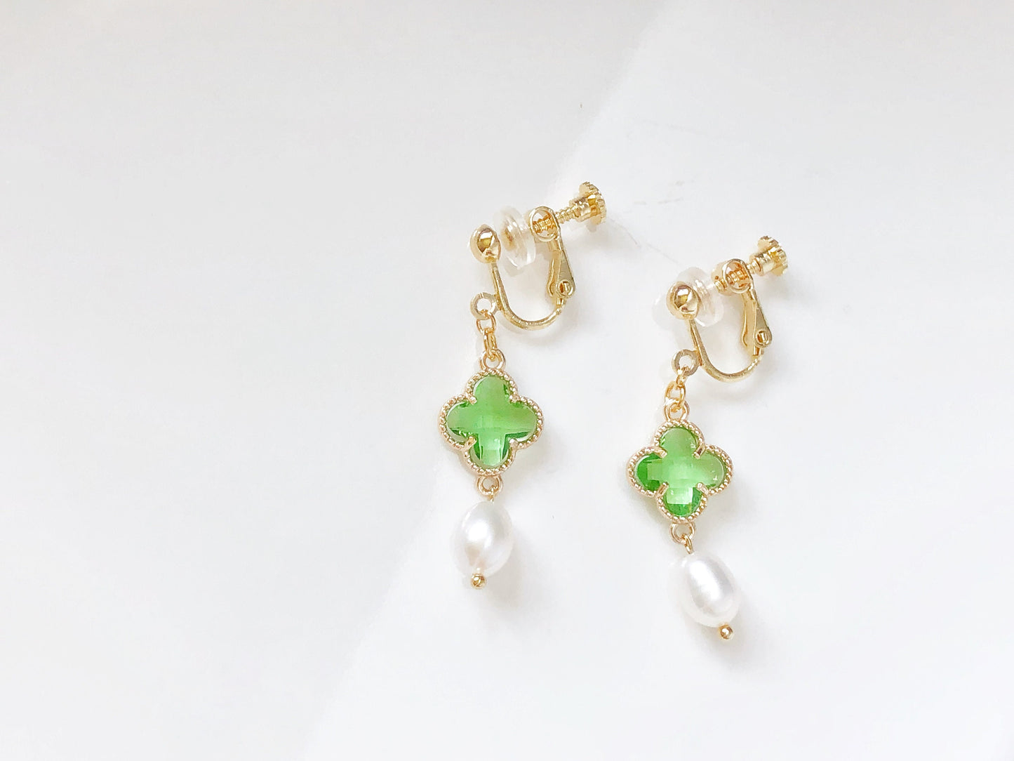 Four Leaf Clover and freshwater pearl earrings, Drop Dangle Earrings, gift for her