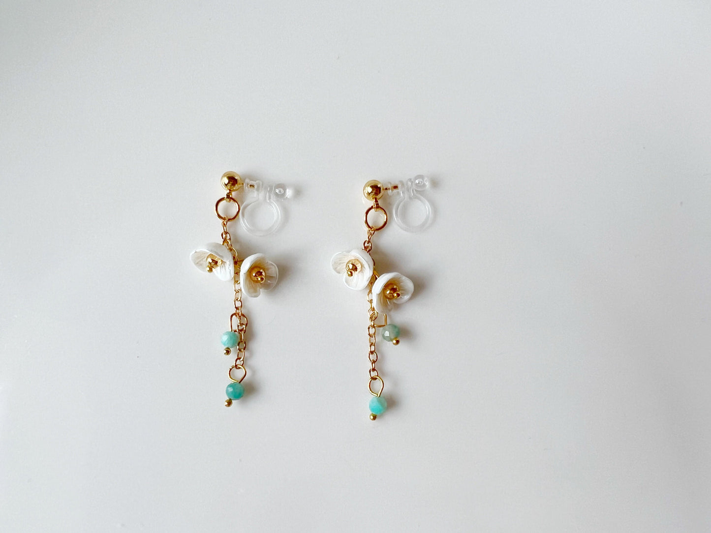 Cute White Flower and Green bead earrings, Dainty Floral Clip on earring, Gift for her
