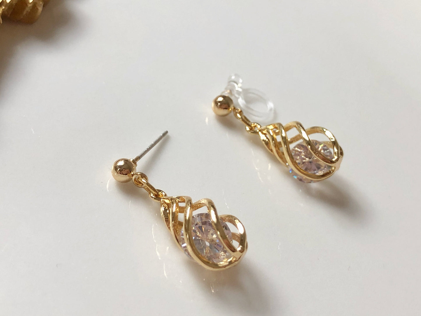 Teardrop cilp on /stud/ hook Earring, Gold Vintage Geometric Earring, Gift for her