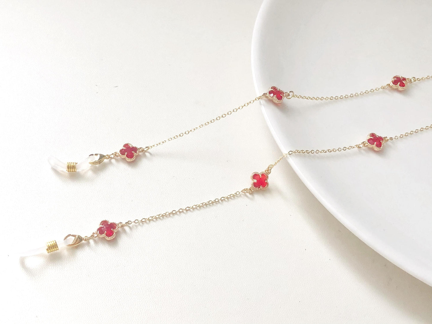 Gold Tone Metal Eyeglass Chain Four Leaf Clover Glasses Holder Red Flower Sunglasses Strap Lucky Eyewear Necklace Jewellery Gift for Her