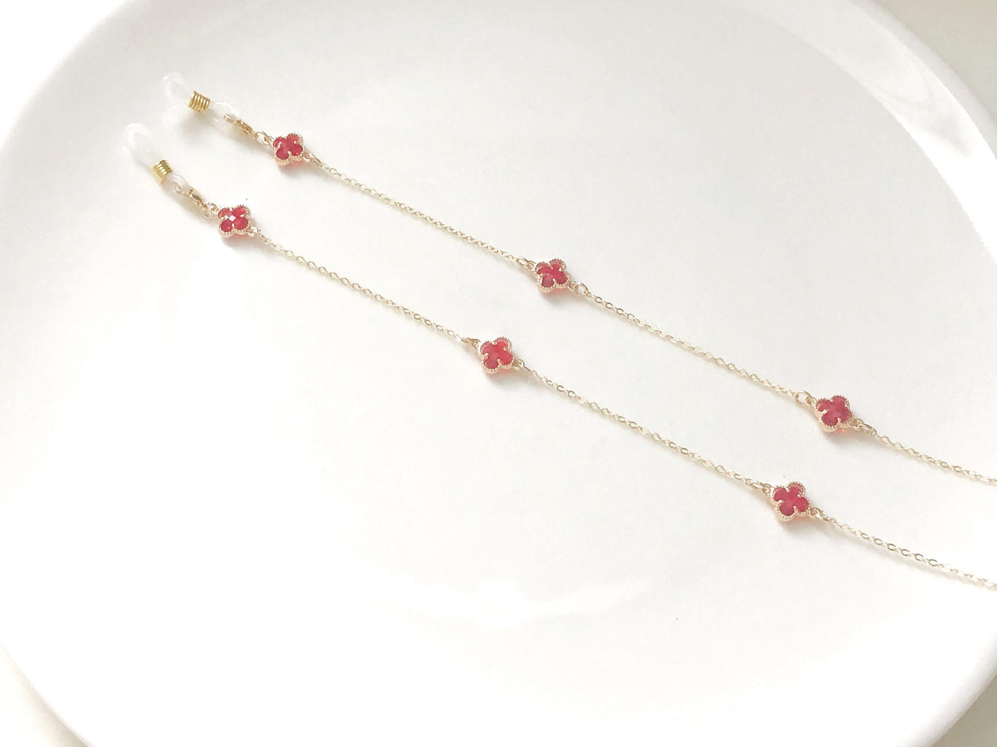 Gold Tone Metal Eyeglass Chain Four Leaf Clover Glasses Holder Red Flower Sunglasses Strap Lucky Eyewear Necklace Jewellery Gift for Her