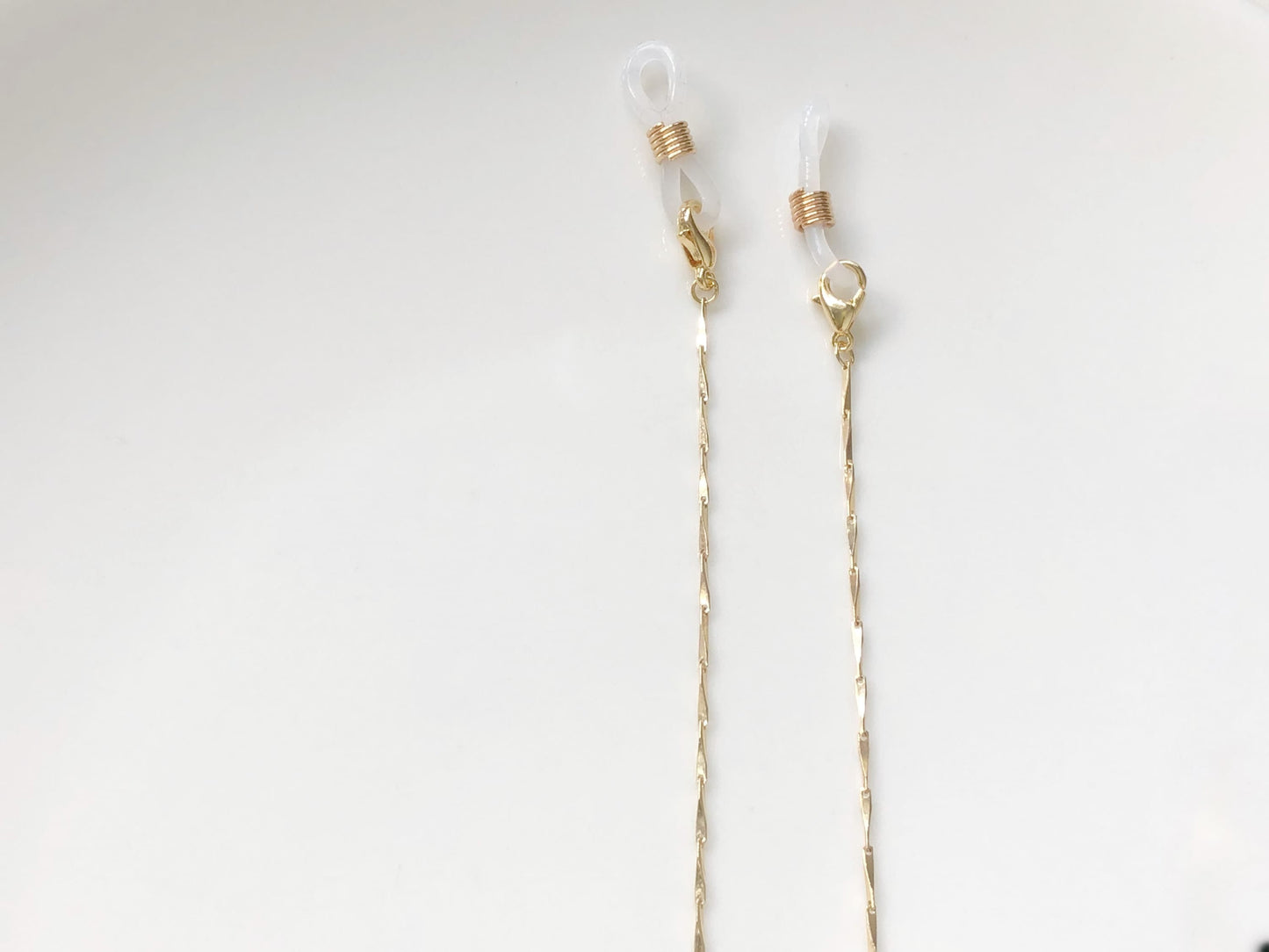 Dainty Minimalist glasses chain, Delicate sunglasses chain, Travel essential, gift for mother, Valentines Gift for her, Lanyard