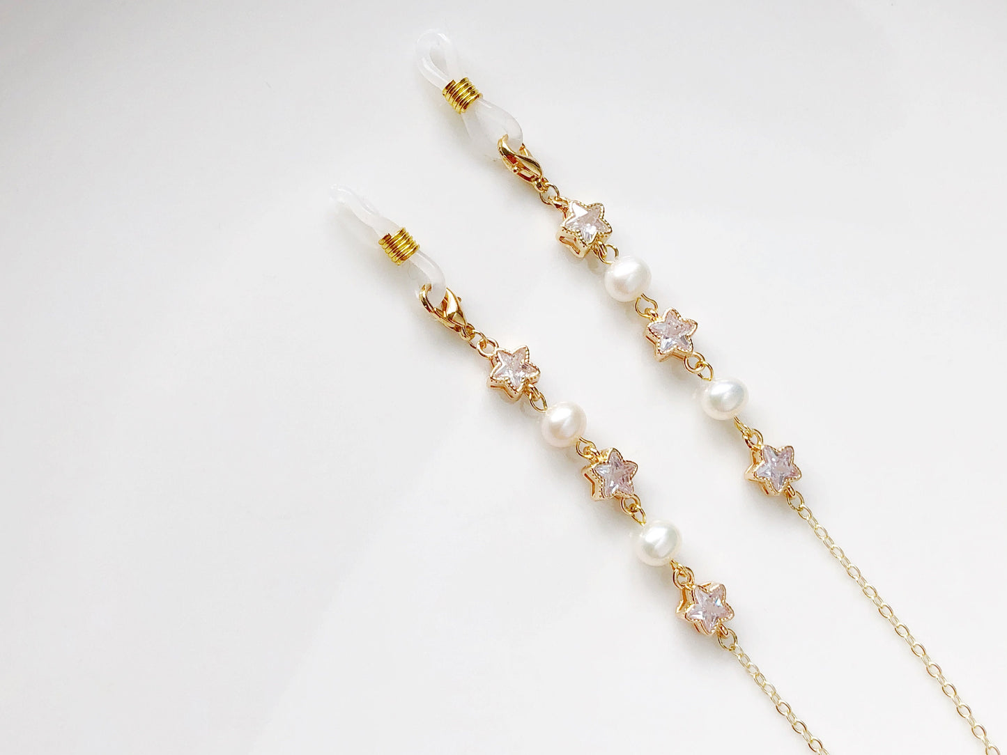 Freshwater pearl and stars glasses chain, Delicate sunglasses chain, Travel essential, gift for mother, Valentines Gift for her, Lanyard