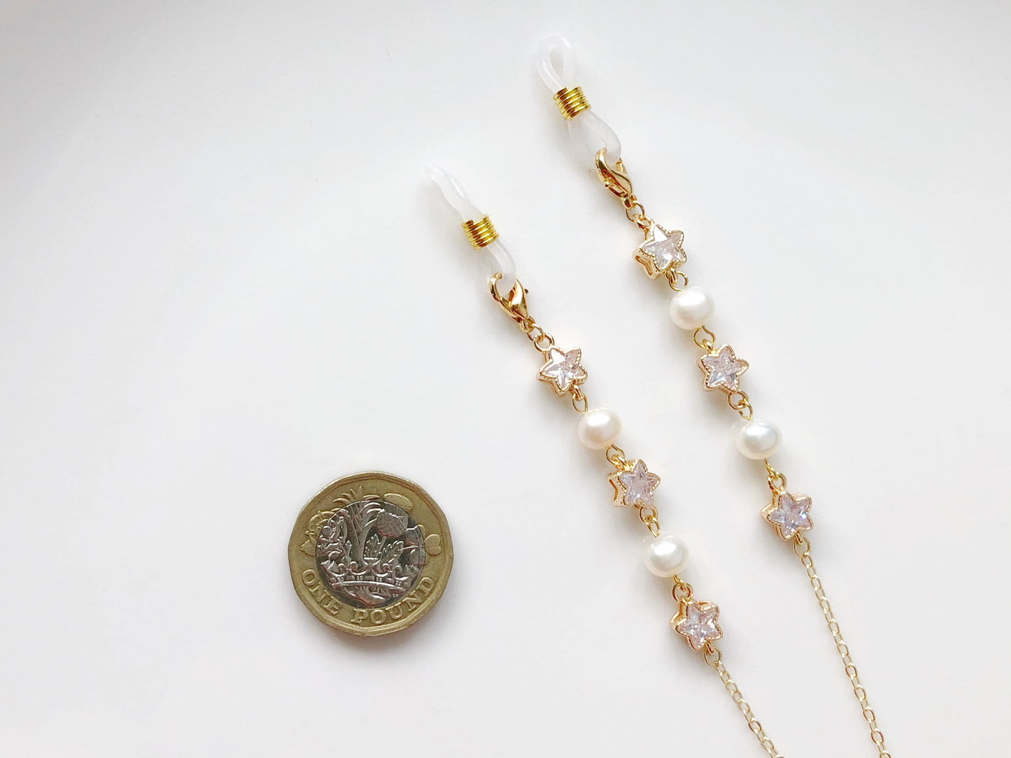 Freshwater pearl and stars glasses chain, Delicate sunglasses chain, Travel essential, gift for mother, Valentines Gift for her, Lanyard