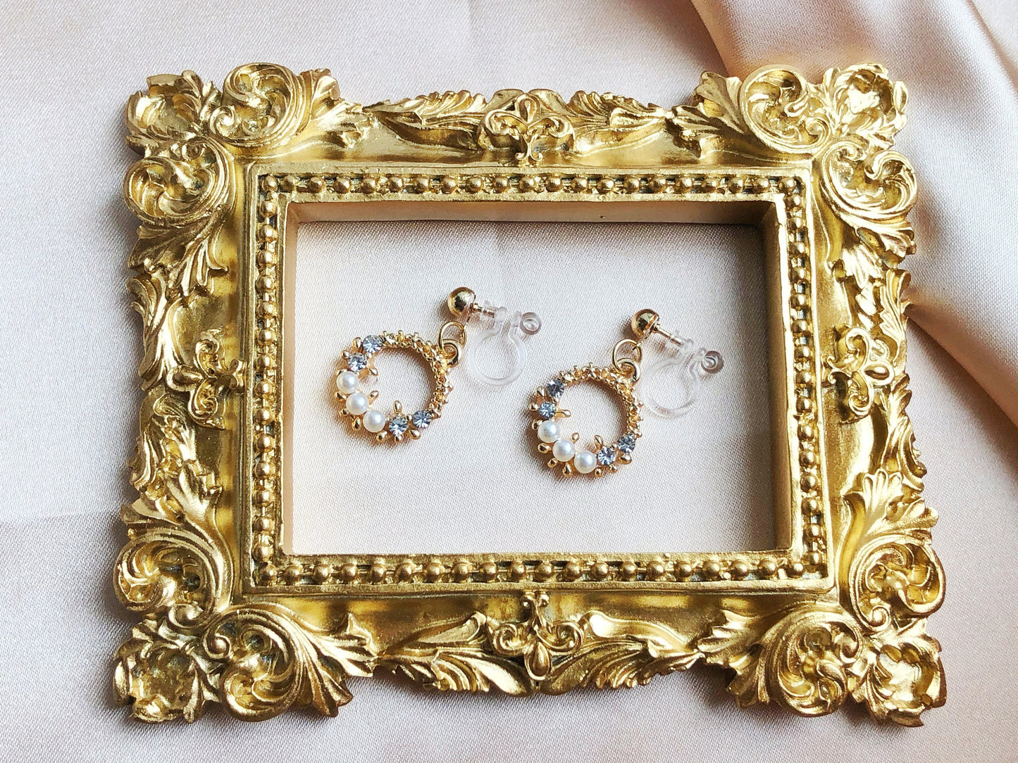 Dainty Wreath clip on / hook Earrings, Dainty dangle pendant, Gift for her