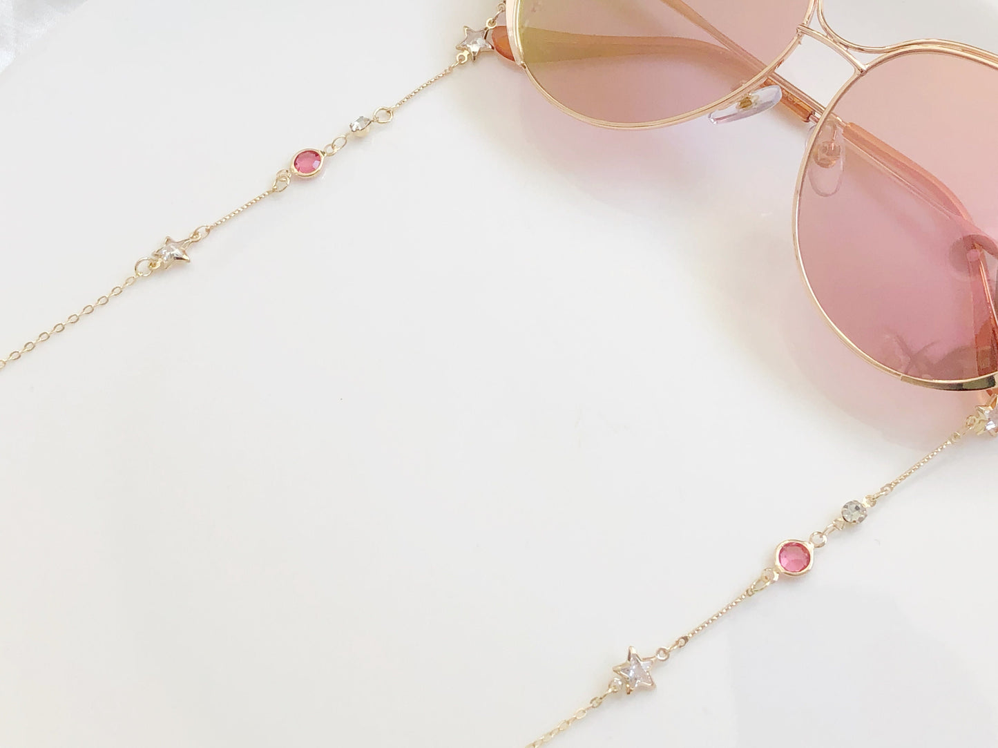 Dainty Pink glasses chain, Delicate sunglasses chain, Travel essential, gift for mother, Valentines Gift for her, Lanyard