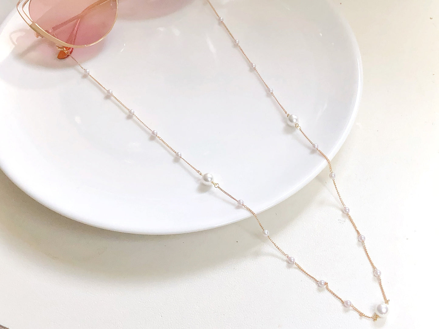 Faux Pearl Eyeglass Chain Gold Metal Glasses Holder Necklace Sunglasses Strap Minimalist Beaded Eyewear Accessories Gift for Women