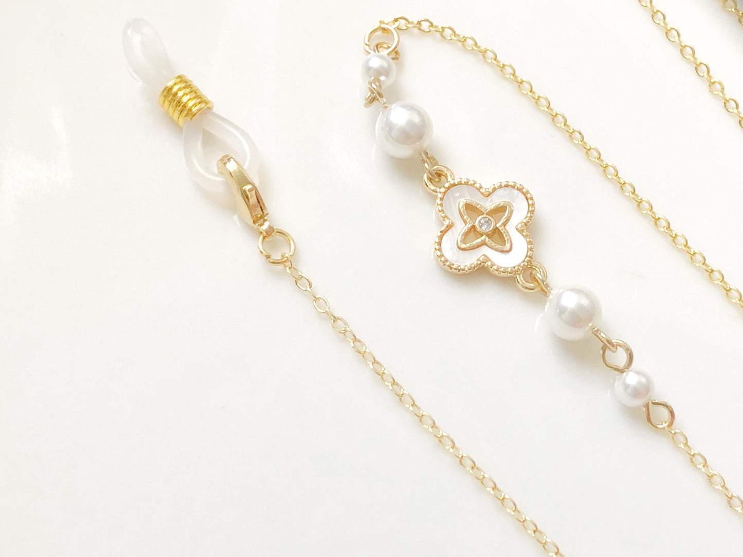 Glasses Chain Faux Pearl Clover, Eyeglass Holder Necklace Strap, Four Leaf Clover Spectacles Chain, Elegant Jewellery Gift For Her