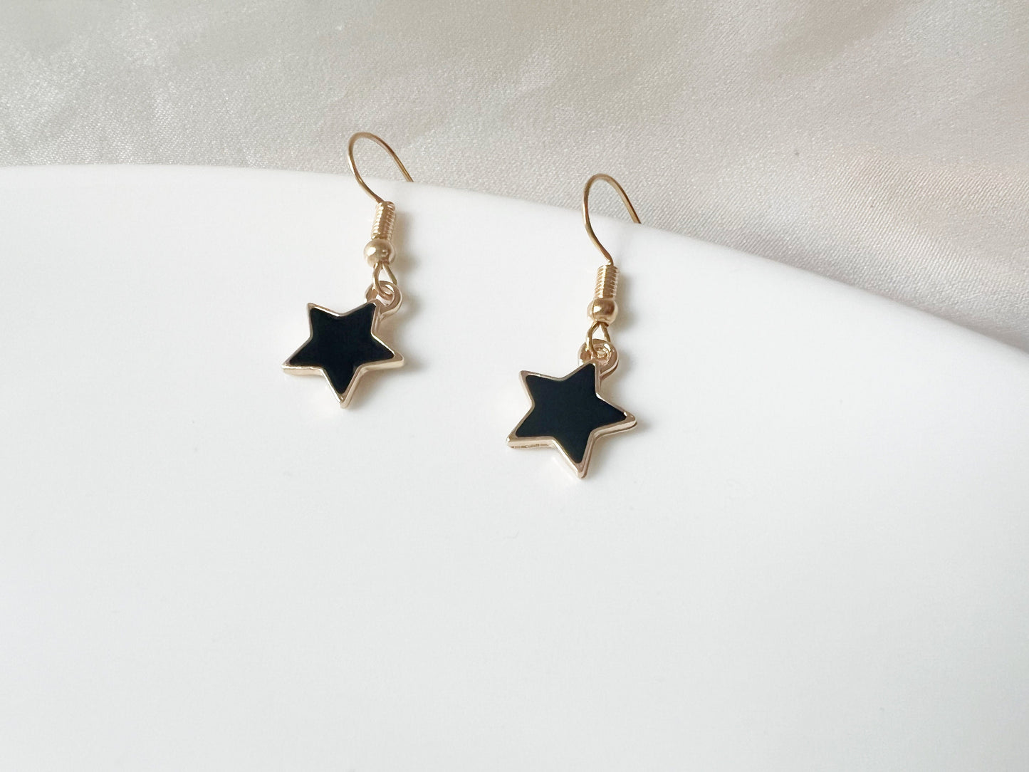Cute Black Star earrings, Geometric Minimalism earrings,  gift for her