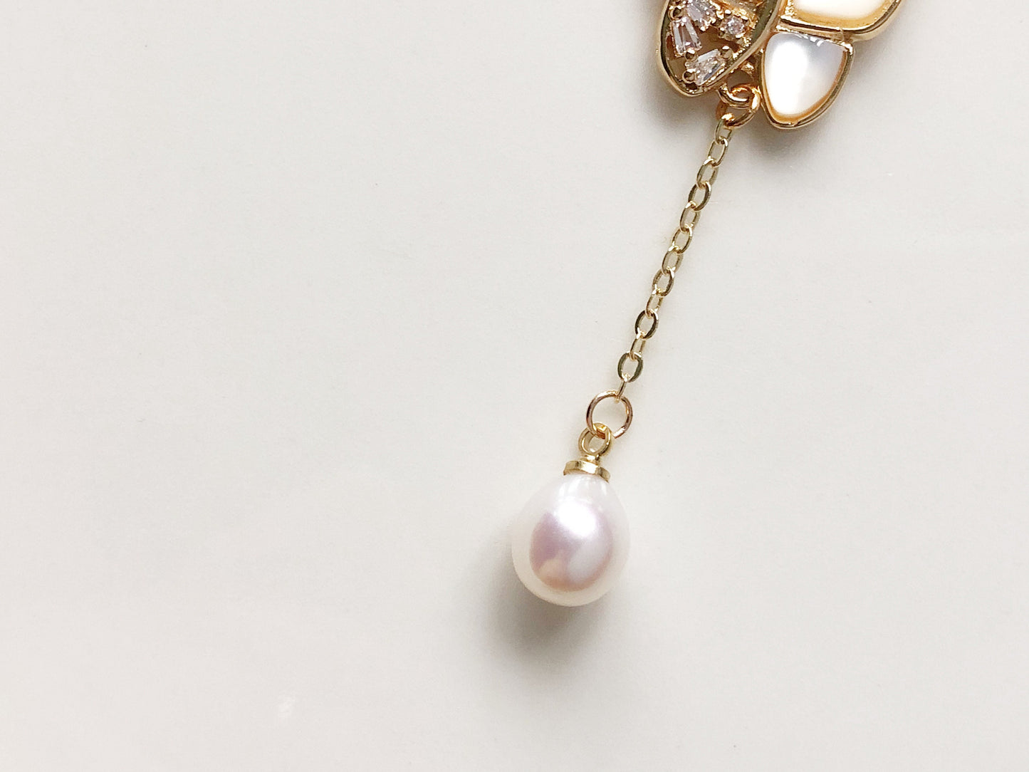 Butterfly Pearl Necklace Elegant Freshwater Pearl Pendant Dainty Zircon Jewellery Wedding Anniversary Birthday Gift for her Women Girls