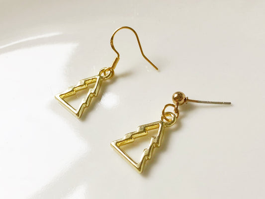 Gold Metal Christmas Tree Earrings Holiday Festive Jewellery Minimalist Geometric Winter Accessory Cute Xmas Dangle Earrings Gift for Her