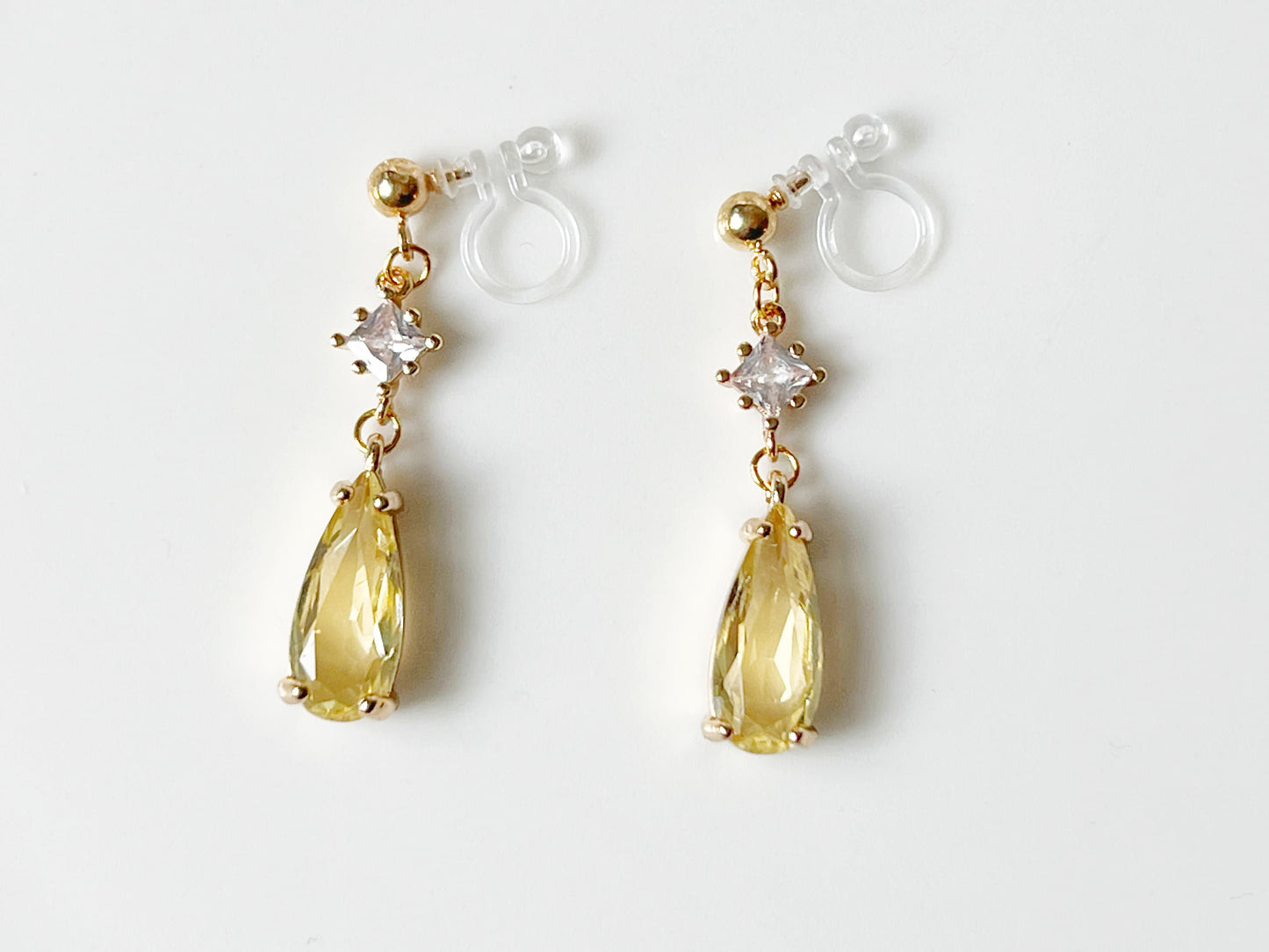 Teardrop Earrings, waterdrop delicate earring, elegant dangle pendant, Gift for her