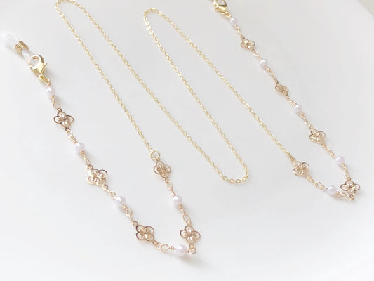 Dainty faux pearl glasses chain, Delicate sunglasses chain, Travel essential, gift for mother, Valentines Gift for her, Lanyard