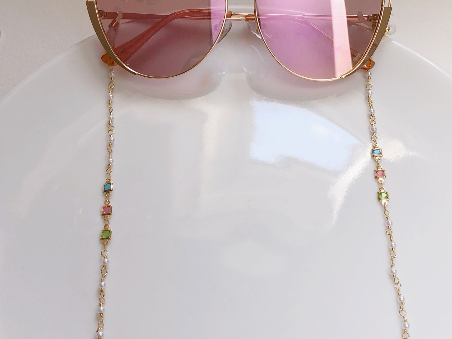 Dainty colourful faux pearl glasses chain, Delicate sunglasses chain, Travel essential, gift for mother, Valentines Gift for her, Lanyard