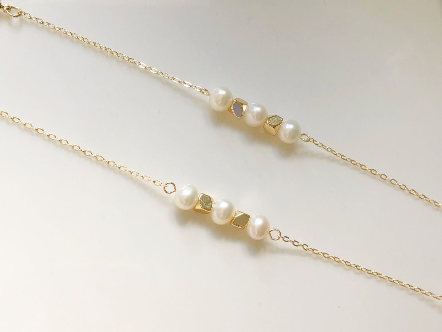 Freshwater pearl gold beads glasses chain, Delicate sunglasses chain, Travel essential, gift for mother, Valentines Gift for her, Lanyard