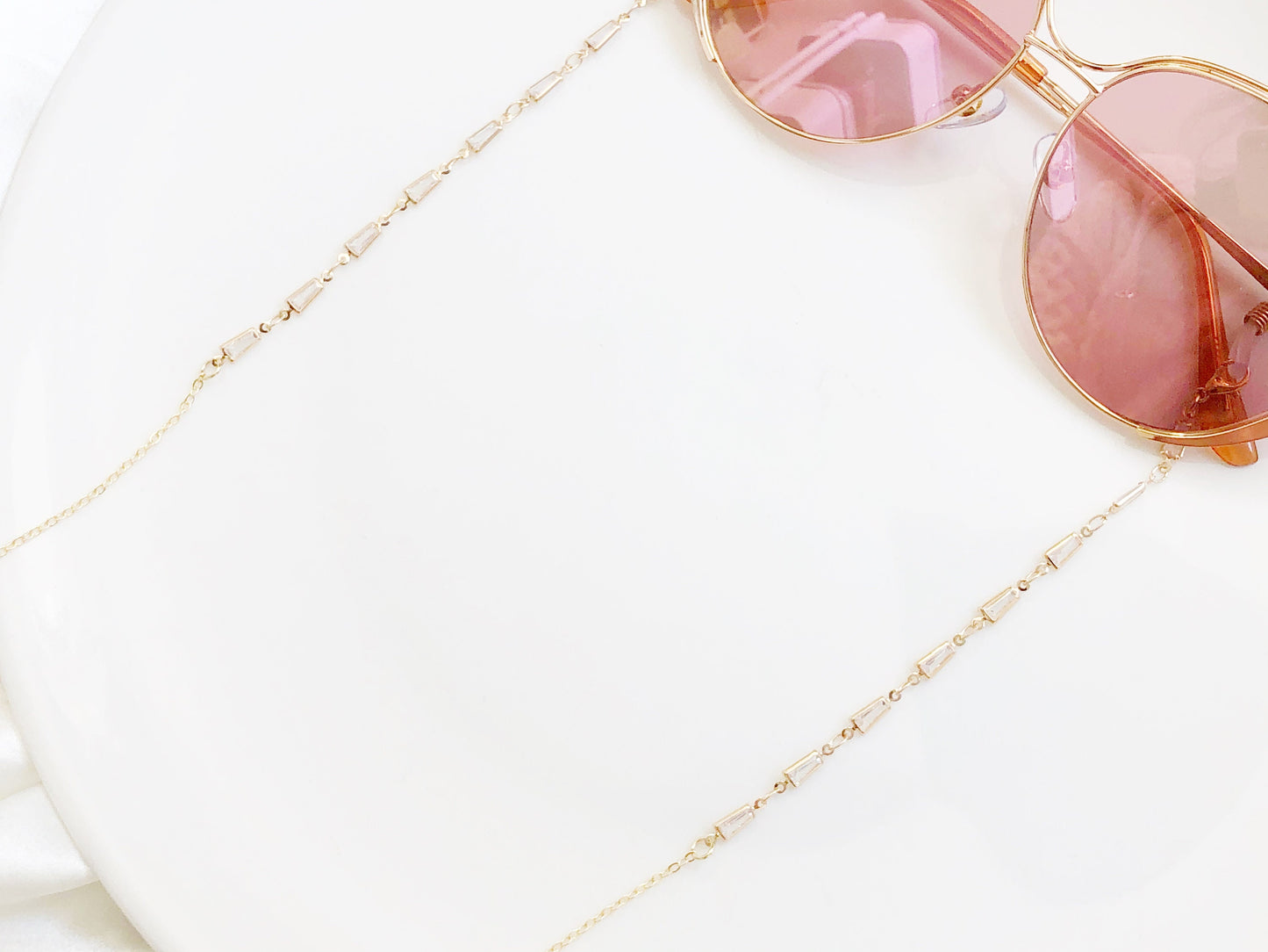 Dainty clear trapezoid Zirconia glasses chain, Delicate sunglasses chain, Travel essential, gift for mother, Valentine gift for her, Lanyard