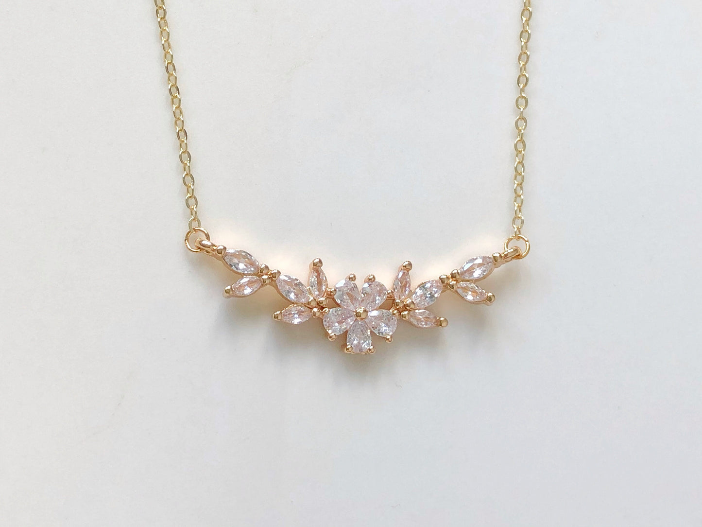 Flower Necklace Zircon Pendant Dainty Leaf Jewellery Elegant Floral Necklace Christmas Gift for her Women Girls Birthday Anniversary