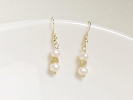Freshwater Pearl Earrings Dainty Minimalist Drop Jewellery Elegant Everyday Gift for Her Simple Pearl Dangle Earrings Clip On Hook Stud