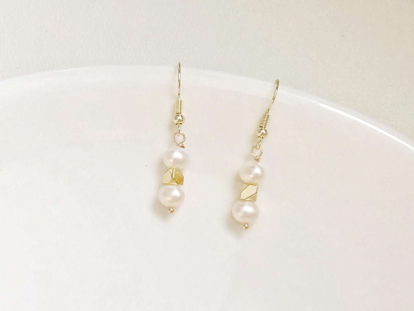 Freshwater Pearl Earrings Dainty Minimalist Drop Jewellery Elegant Everyday Gift for Her Simple Pearl Dangle Earrings Clip On Hook Stud